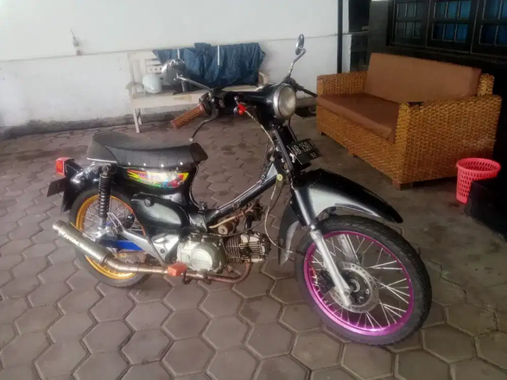 Pitung basic  Astrea legenda THN 2002 plat AB Wonosari