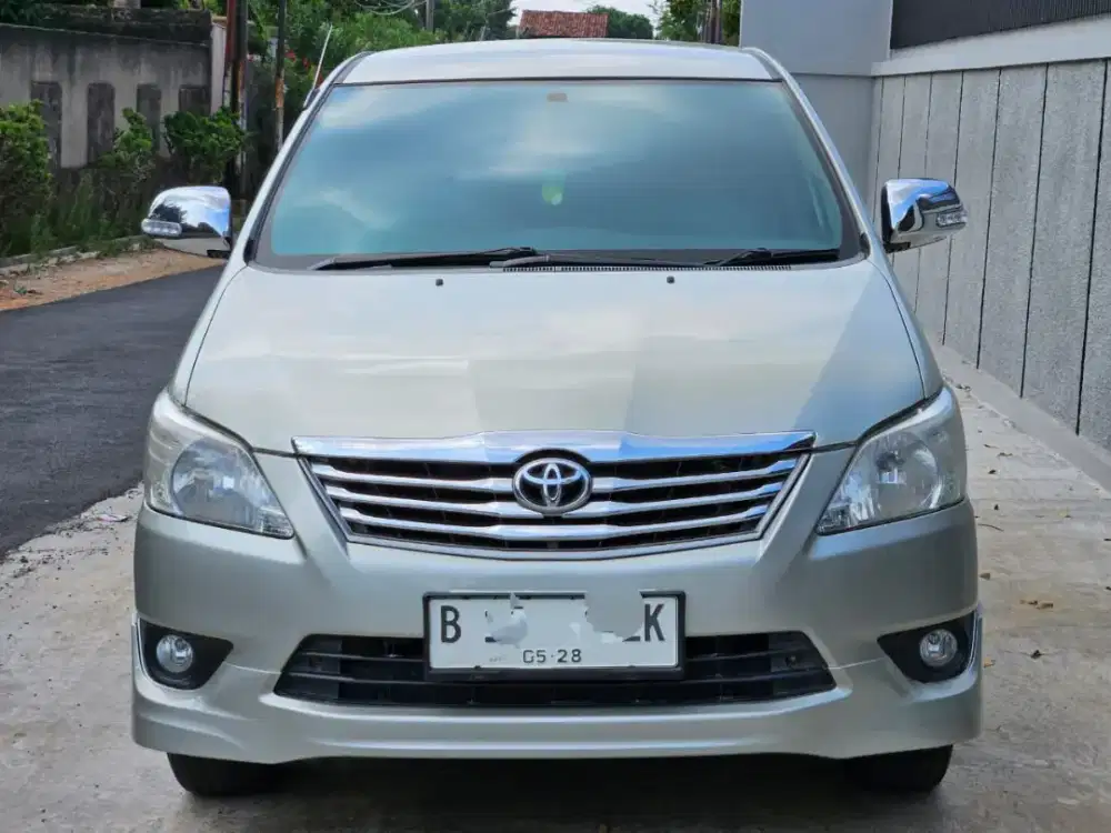 Toyota innova tipe G luxury  2.1 AT Istimewah.
