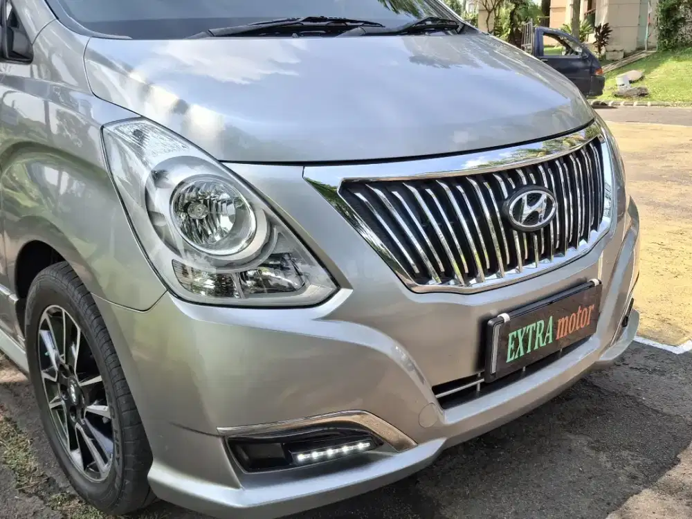 HYUNDAI H1 XG 2018 AT BENSIN