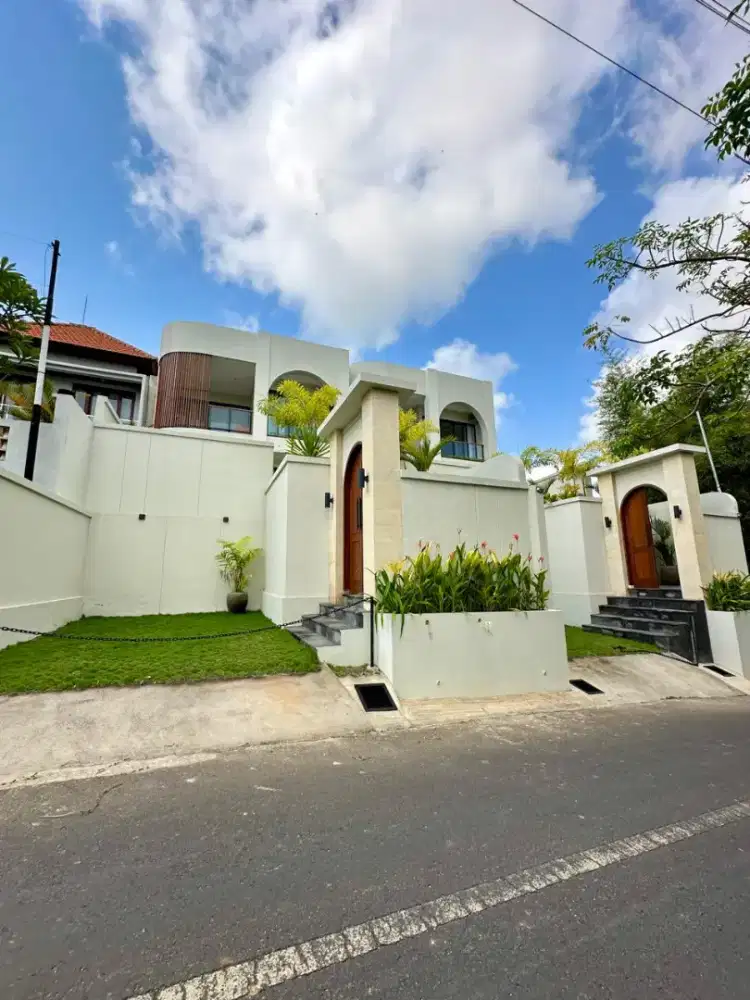 VILLA BARU SANTORINI UNGASAN SISA 1 UNITT