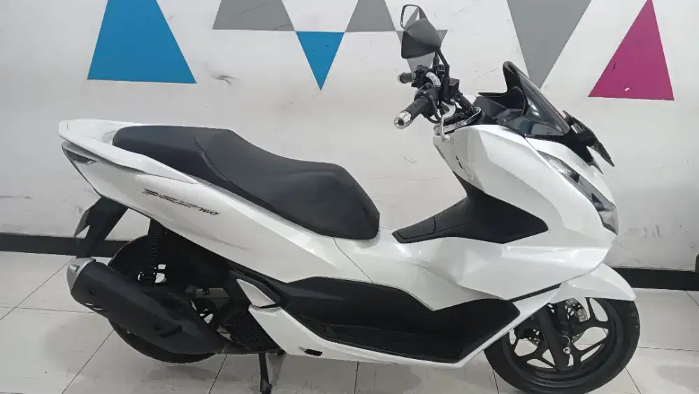Honda New PCX 160 Albino 2024 Istimewa