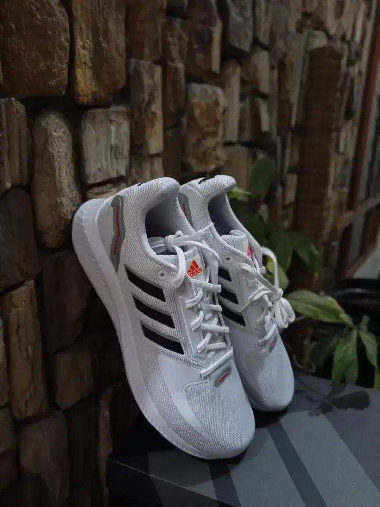 Adidas runfalcon running size 43 1/3