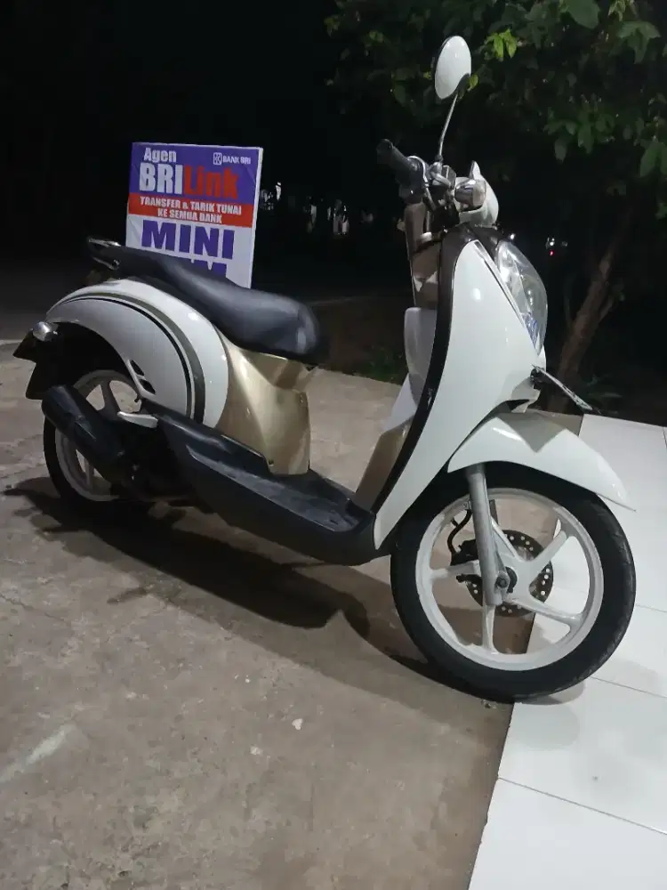 Scoopy thn 2011 surat surat lengkap