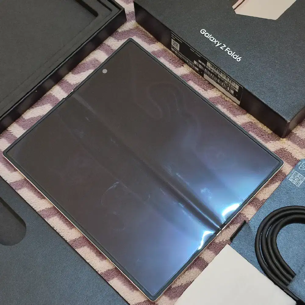 Samsung Galaxy Z Fold 6 12/512 SEIN Fullset