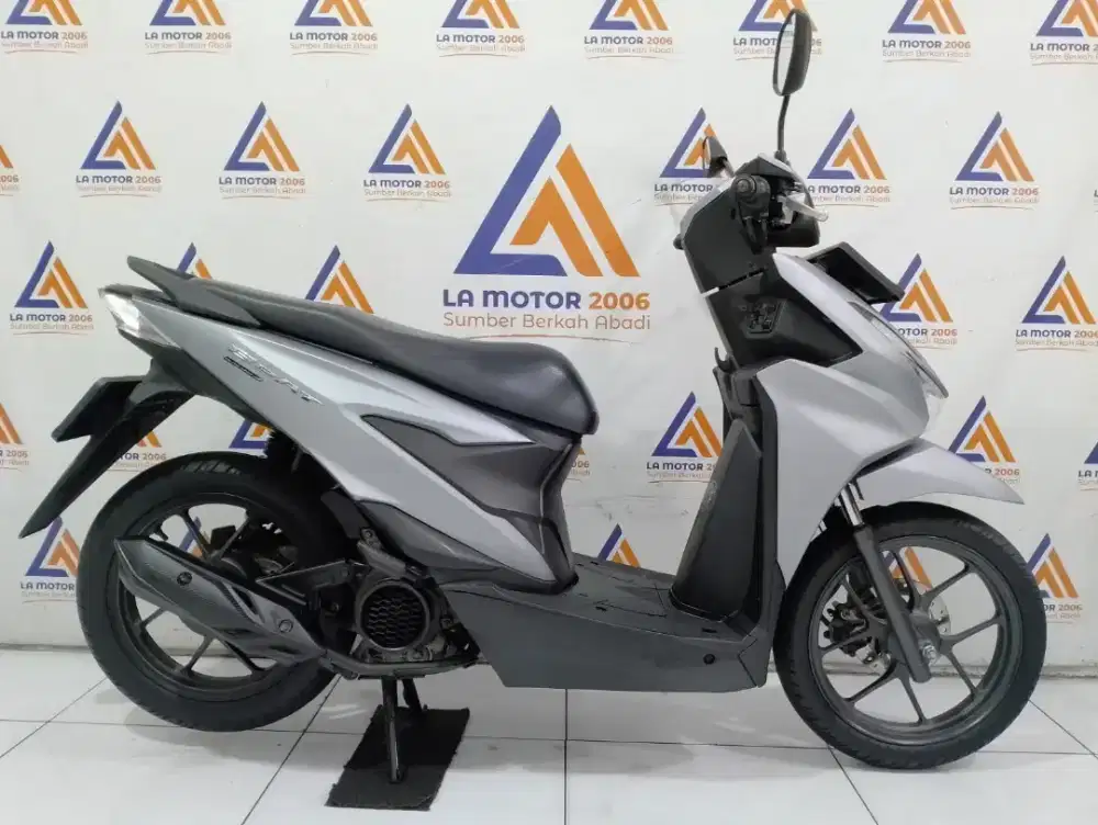 HONDA BEAT DELUXE THN 2024 (ss lengkap/mesin aman/pjk hidup)