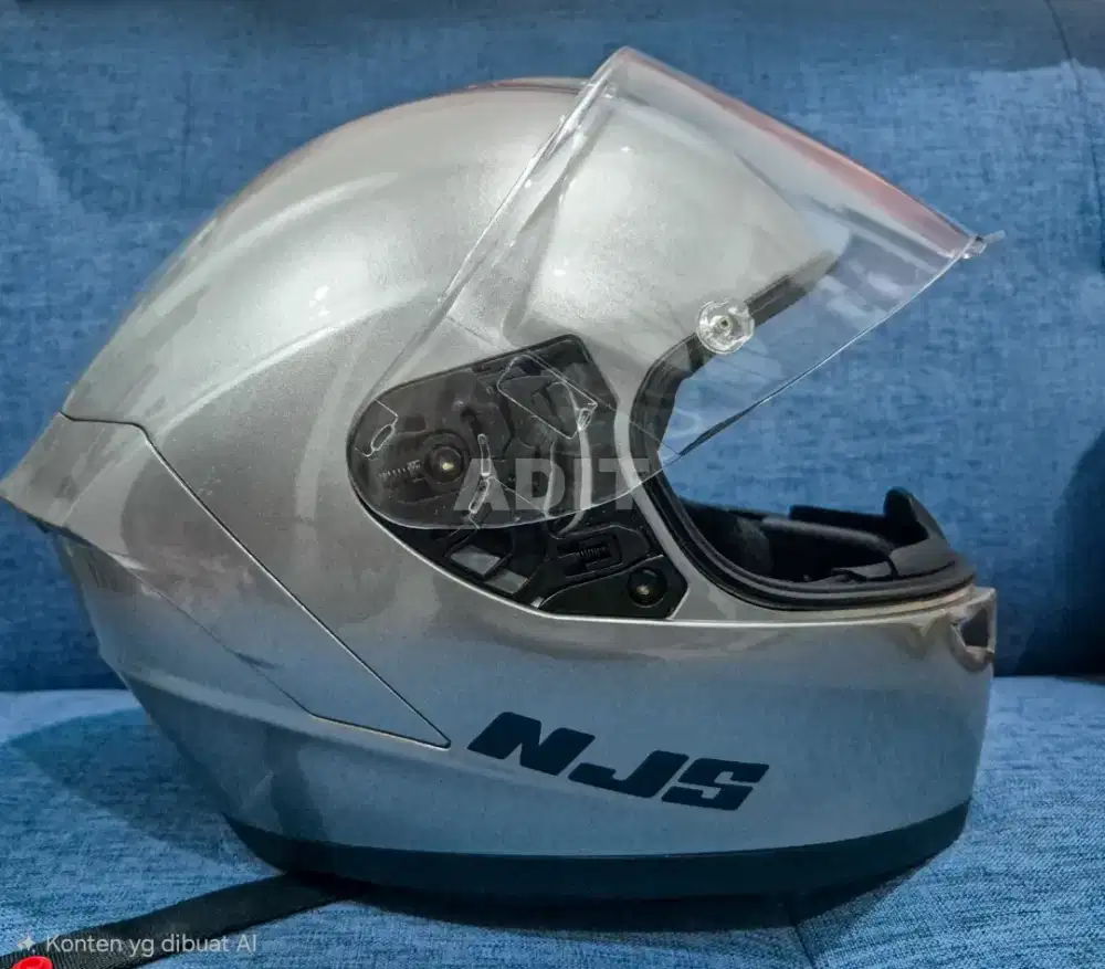 Helm NJS Full Face Silver - Mulus Seperti Baru