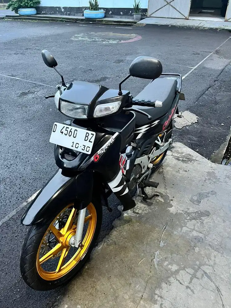 Suzuki satria tahun 2000 lengpa hidup. Kantun gas