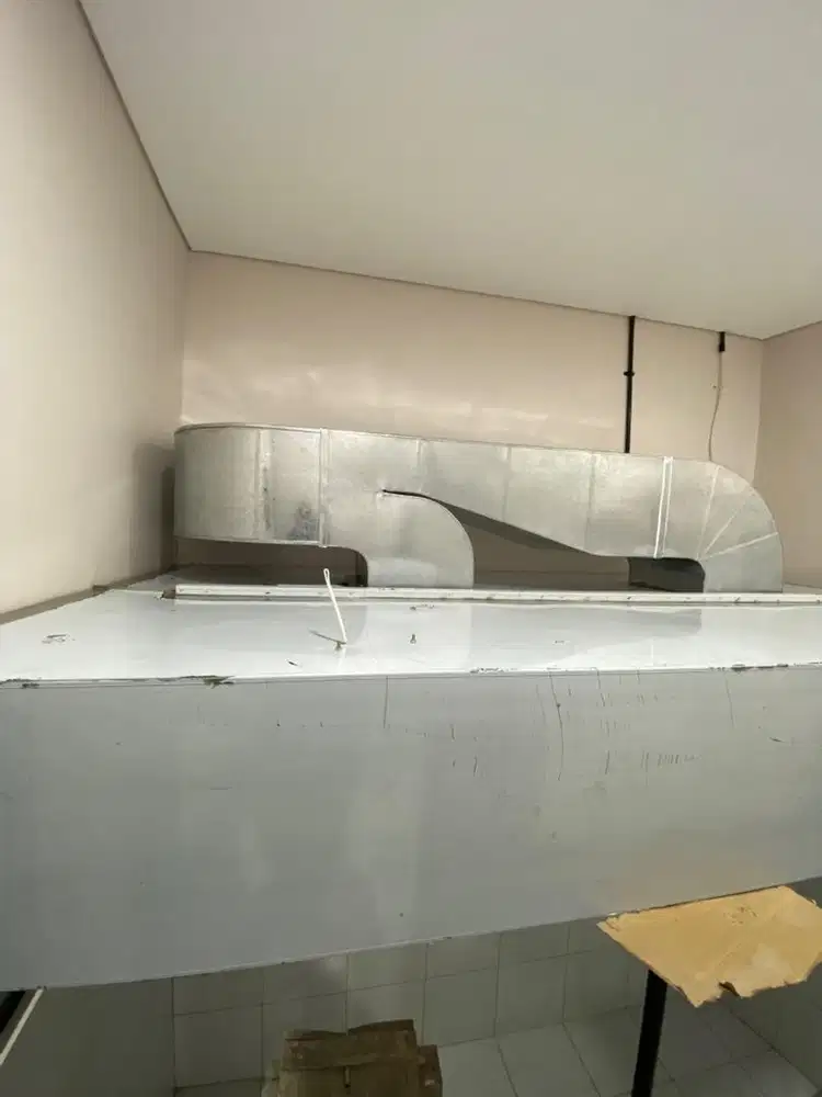 Instalasi ducting kicthen hood dan gass