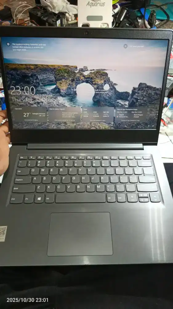 Laptop LENOVOV14-ADA
