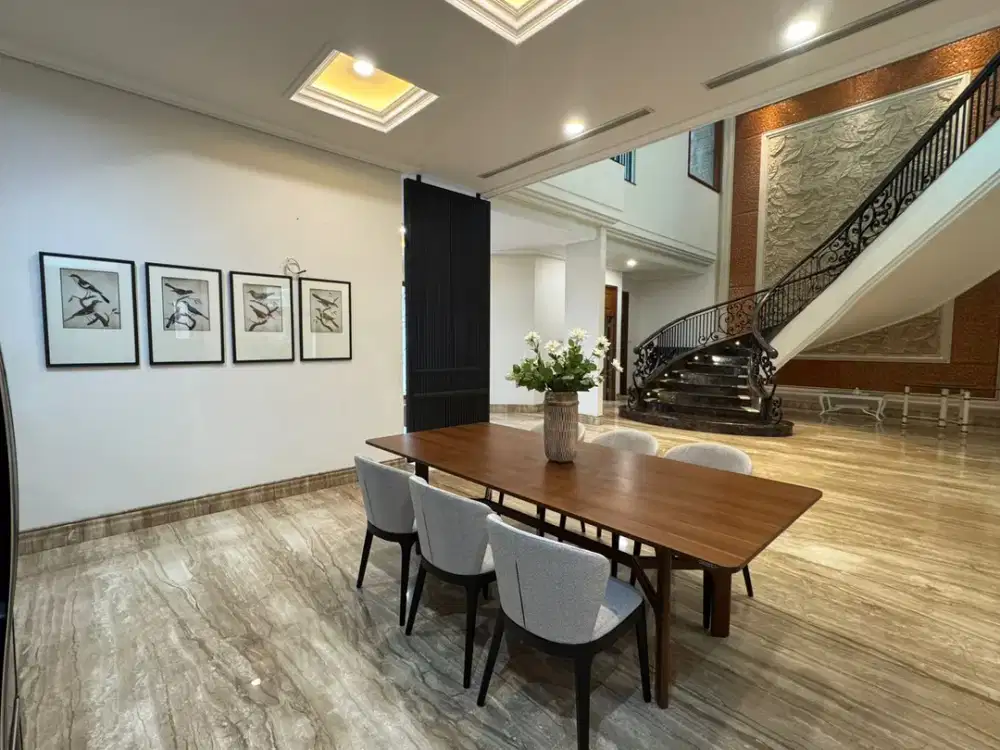 Disewakan Rumah Graha Famili