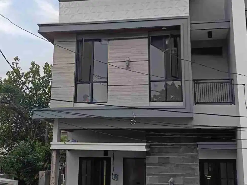 Rumah Baru Lebar 8 Manyar Tengah Kota Row 4 Mobil