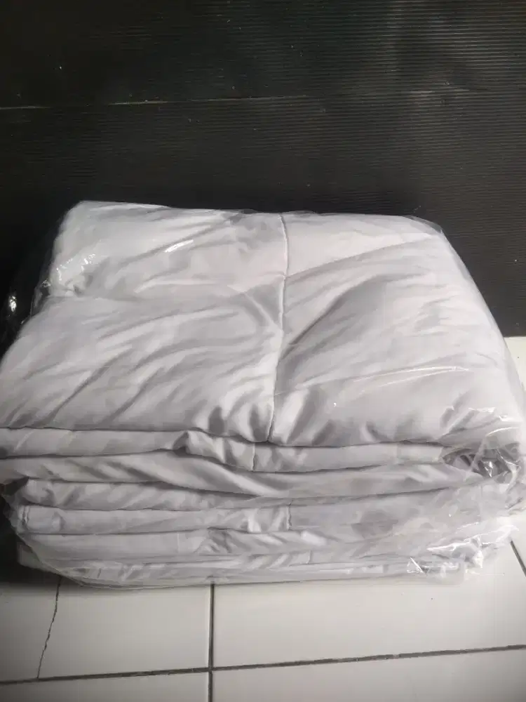 BEDCOVER 3 pcs Tebal dan lembut ukuran besar dari hotel berbintang