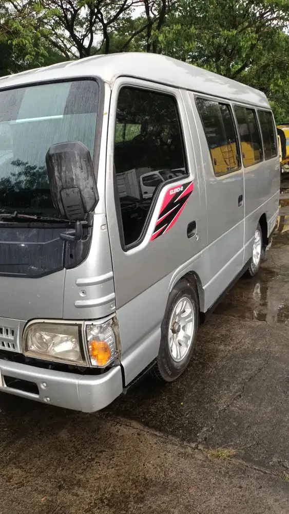 Isuzu Elf Minibus 2016 Diesel