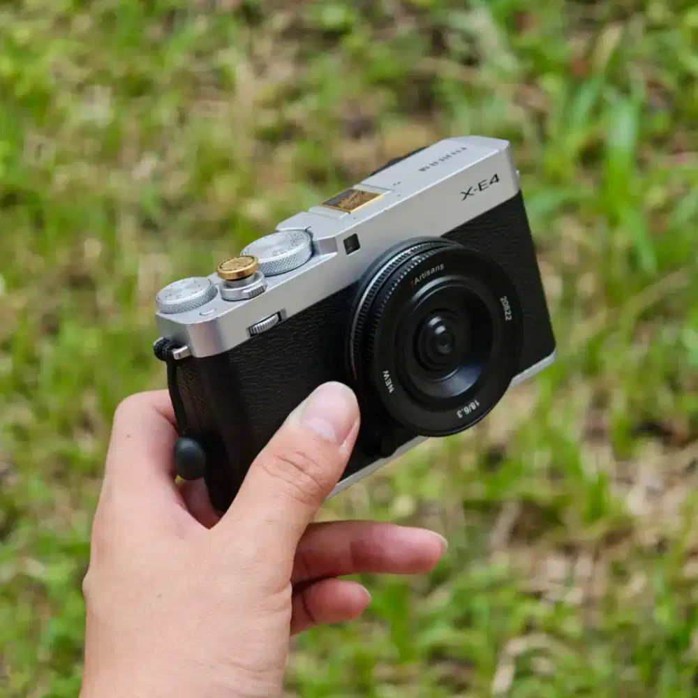 Fujifilm X-E4 Body Silver + Wooden Grip + Thumb Grip Original XE4