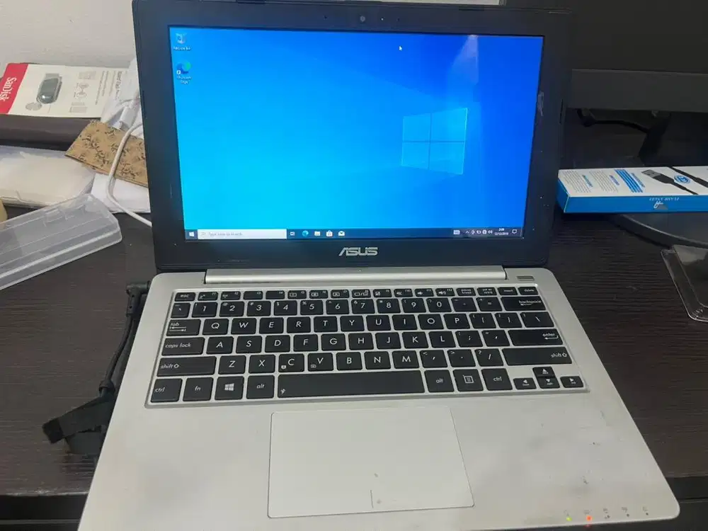 Laptop Asus X201e Fullset sudah upgrade SSD anti lemot