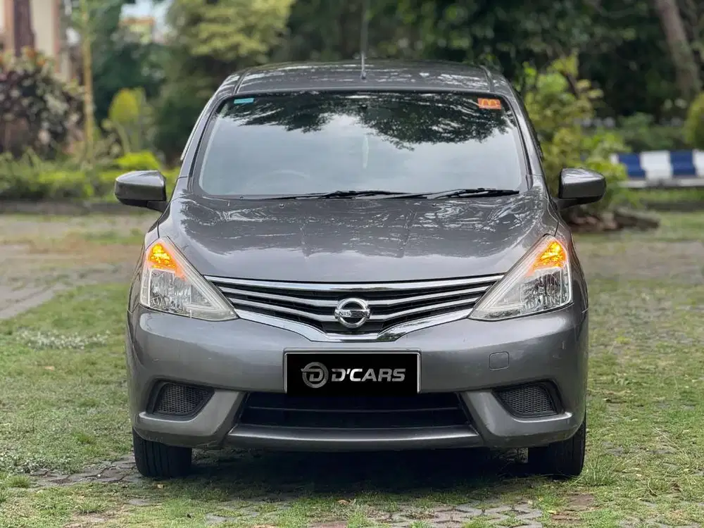 DIJUAL !!! NISSAN GRAND LIVINA SV 2013 MANUAL ISTIMEWA LOW KM