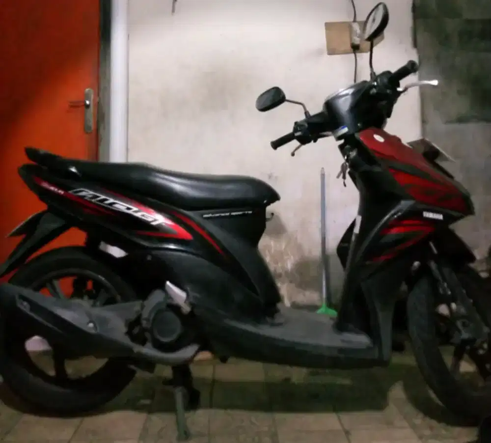 YAMAHA MIO GT WARNA MERAH HITAM