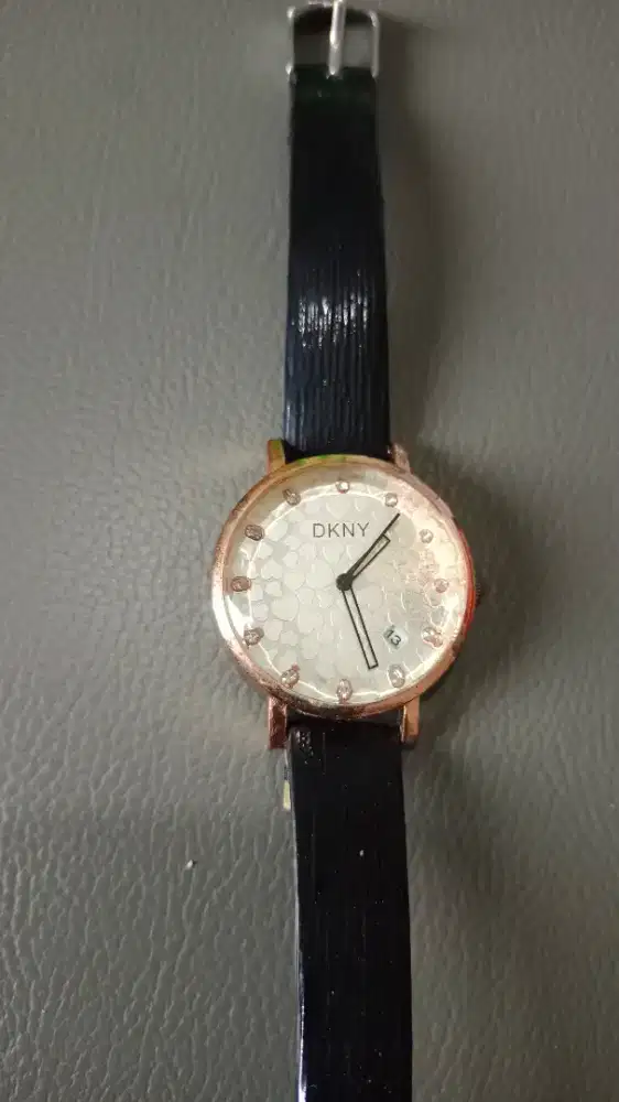 Jam tangan DKNY