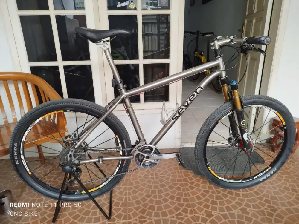 Sepeda Mtb Seven Sola Titanium