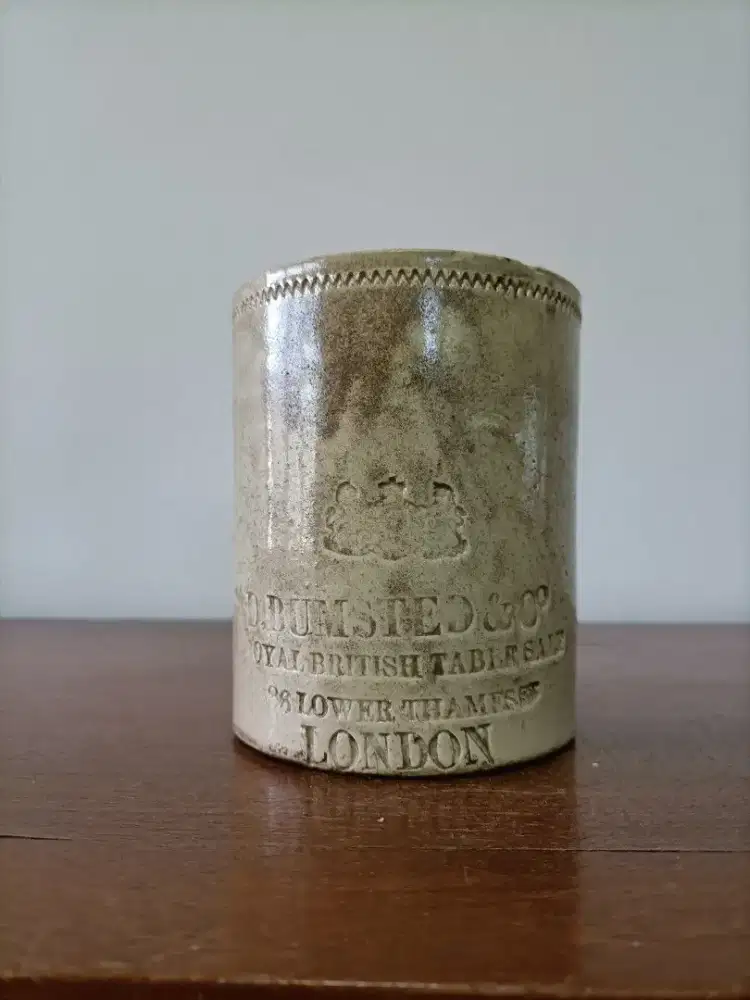 Vintage D Bumsted & Co Royal British Table Salt Stone Pot Antik