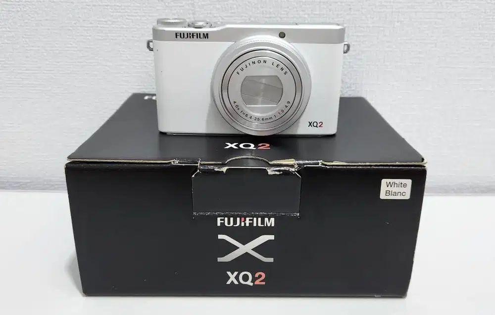 KAMERA FUJIFILM XQ2 (White)