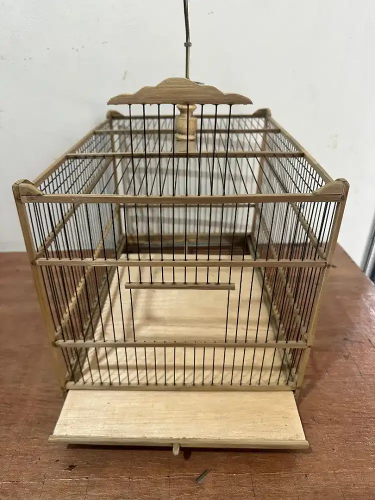 SANGKAR CUNGKOK BAMBU