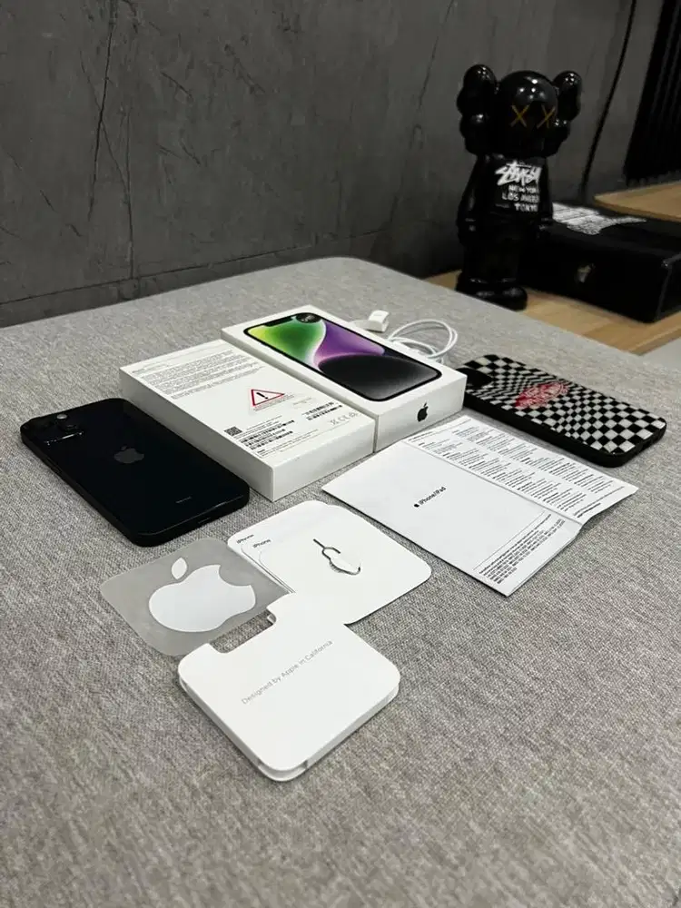 iPhone 14 128GB Midnight RESMI IBOX LIKE NEW