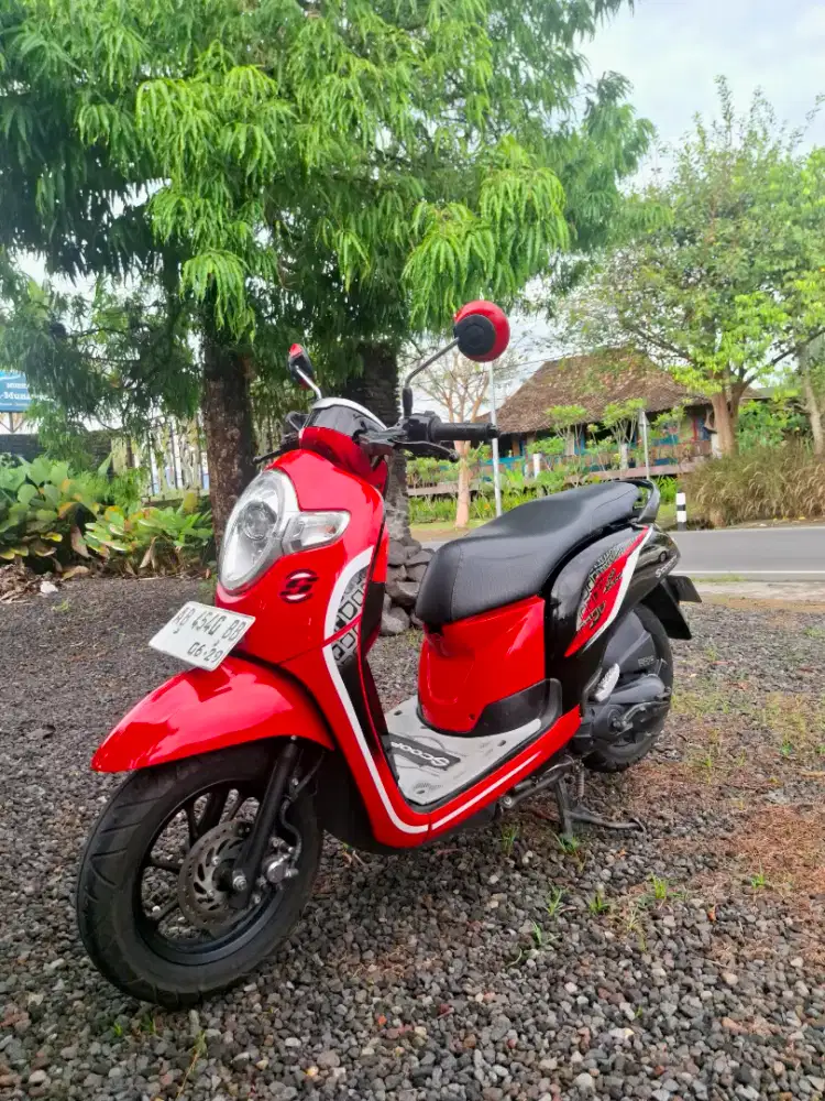 Scoopy 2019 istimewa