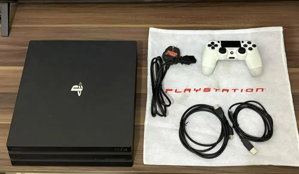 PS4 PRO 1TB Original (Mulus)