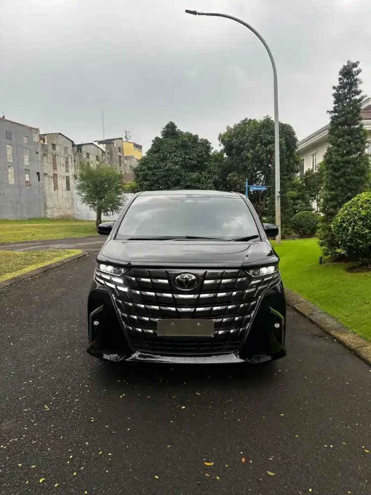 KM LOW ALPHARD HYBRID HEV HITAM 2024