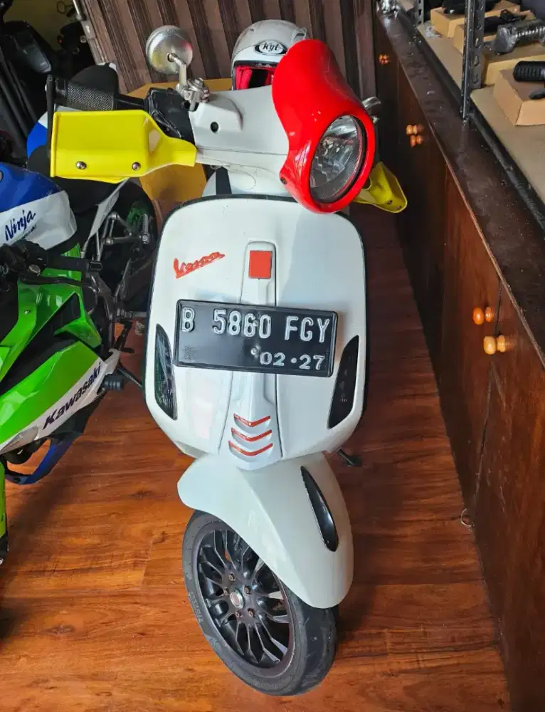 Vespa Primavera 3v Full variasi original