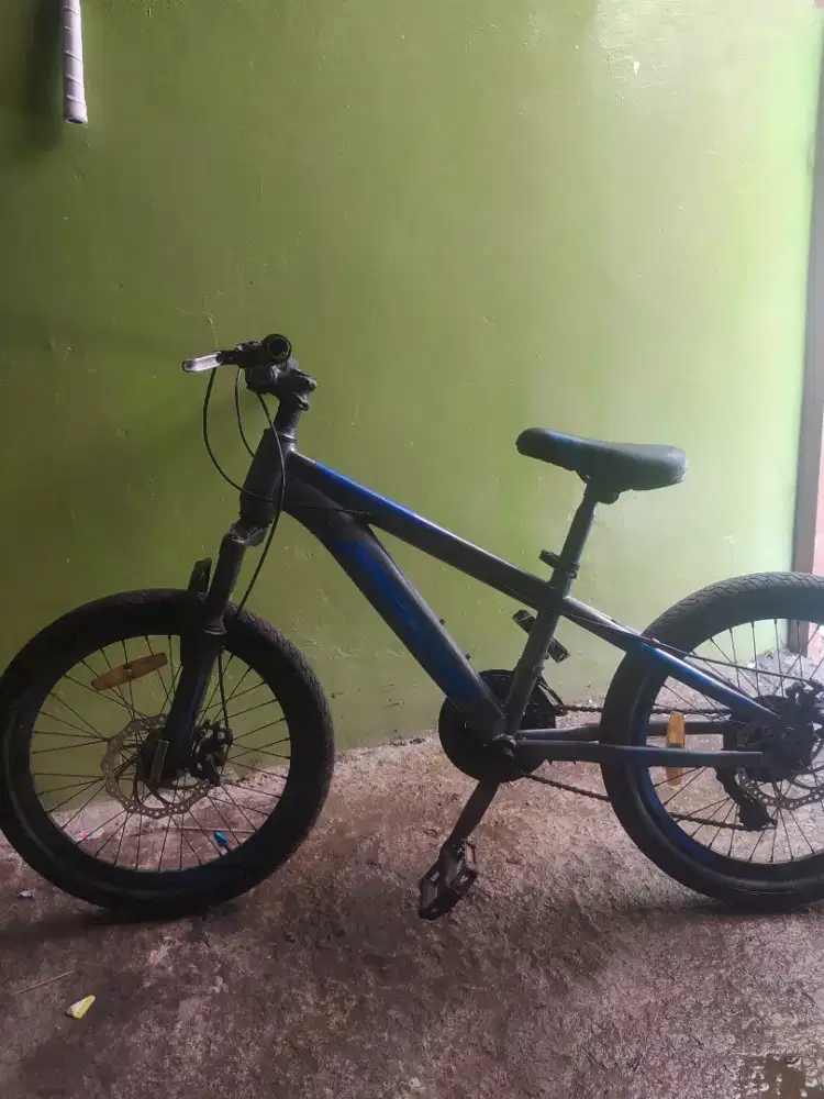 Speda besi tebal ukuran 20