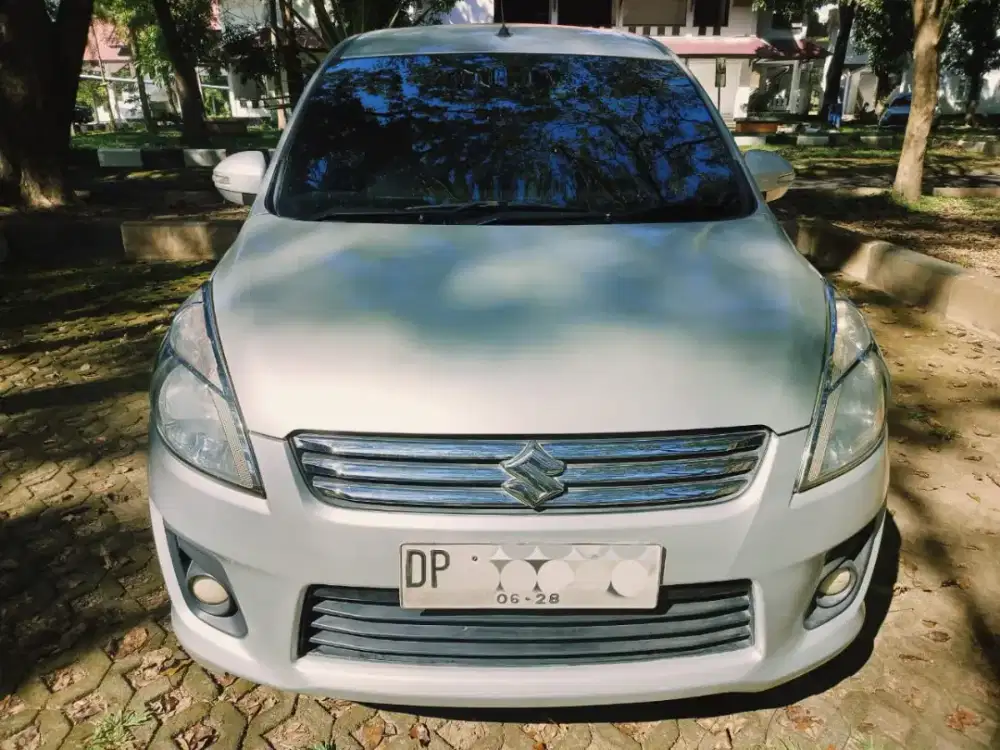 Jual mobil ertiga 90jt. Nego
