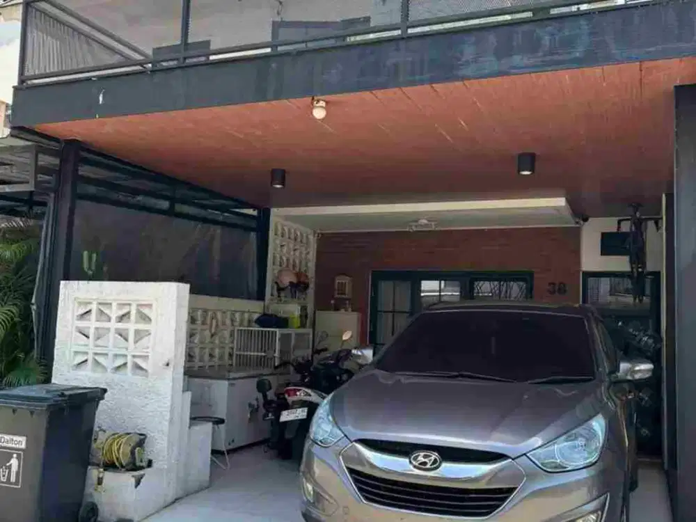 Dijual rumah cluster Vida 2 lantai sdh renovasi furnished nyaman ada taman, kolam renang one gate