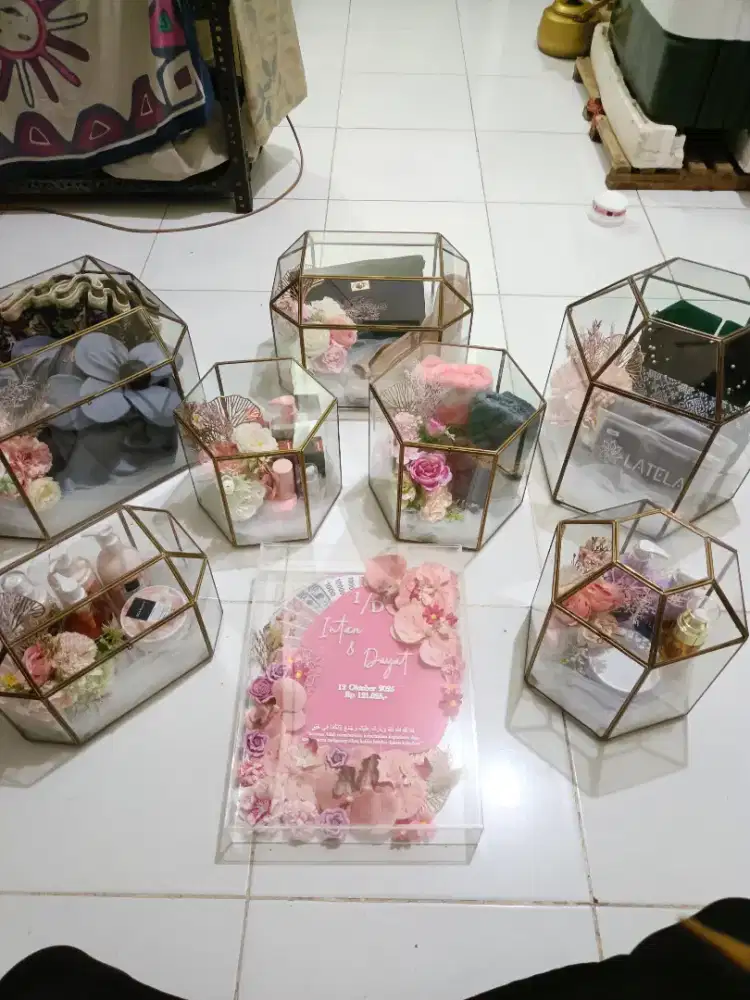 SESERAHAN AKRILIK KACAA