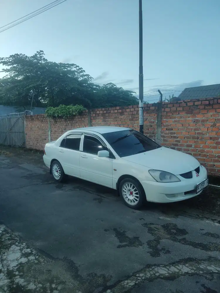 Mitsubishi Lancer 2005 Bensin