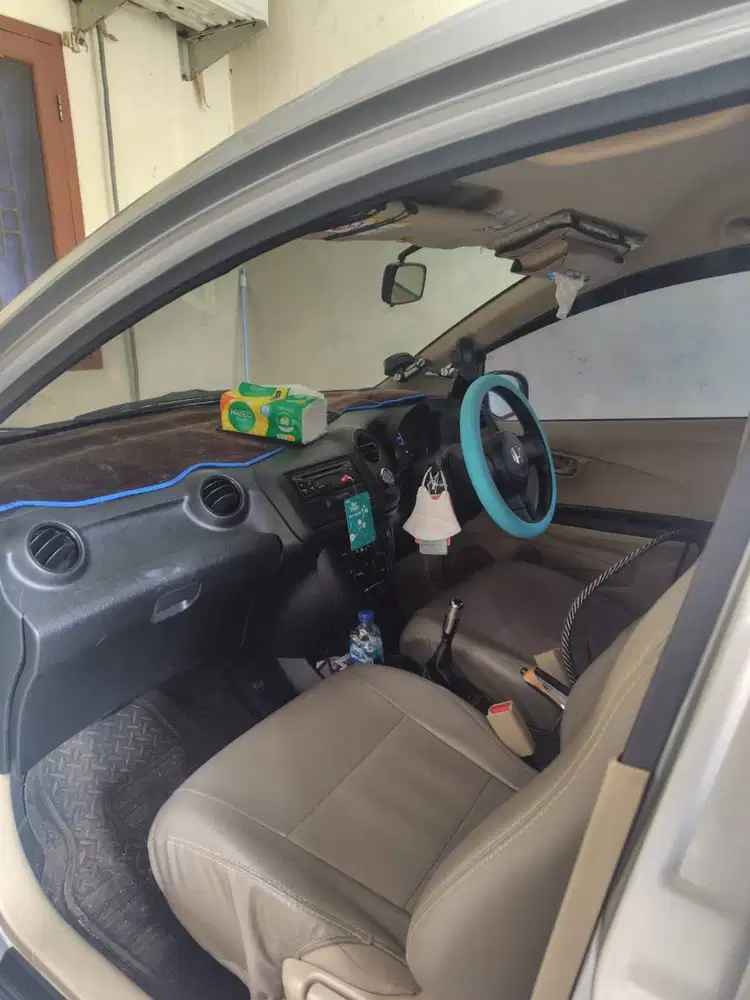 Honda Mobilio tipe S tahun 2014 manual