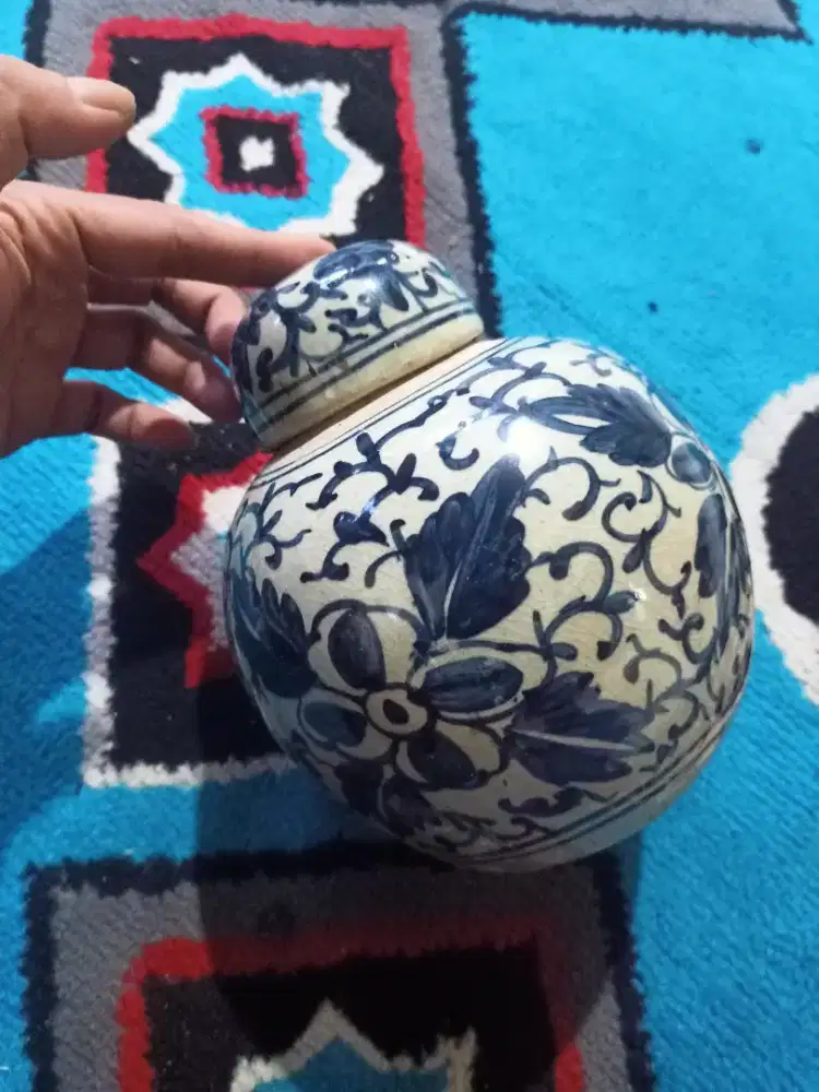 Gucci keramik motif daun