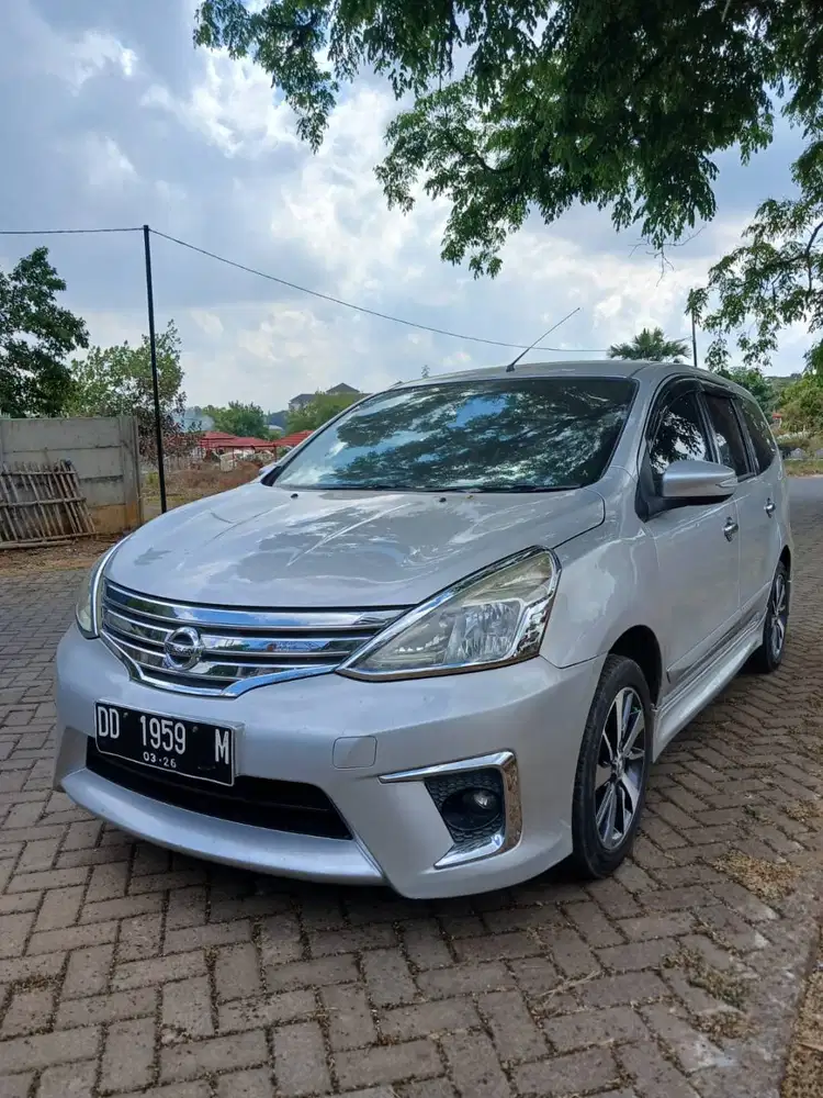 (NEGO) Jual Cepat Mobil Bekas Grand Livina 2014 Matic