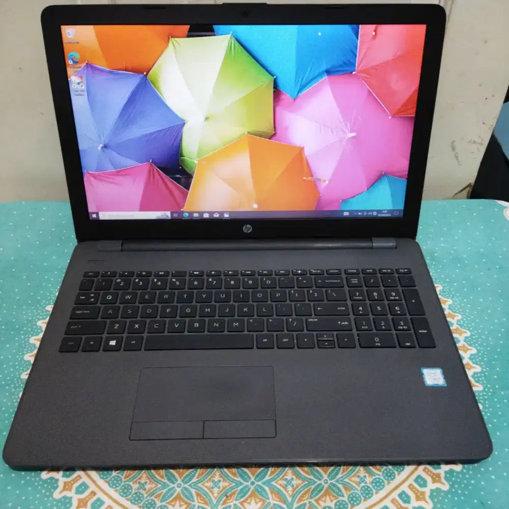 Laptop HP 250 G6 i5 7200 256GB SSD/8GB RAM FHD MURAH AJA