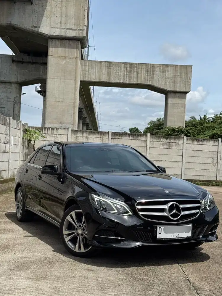 Mercedes Benz E250 2013 low km