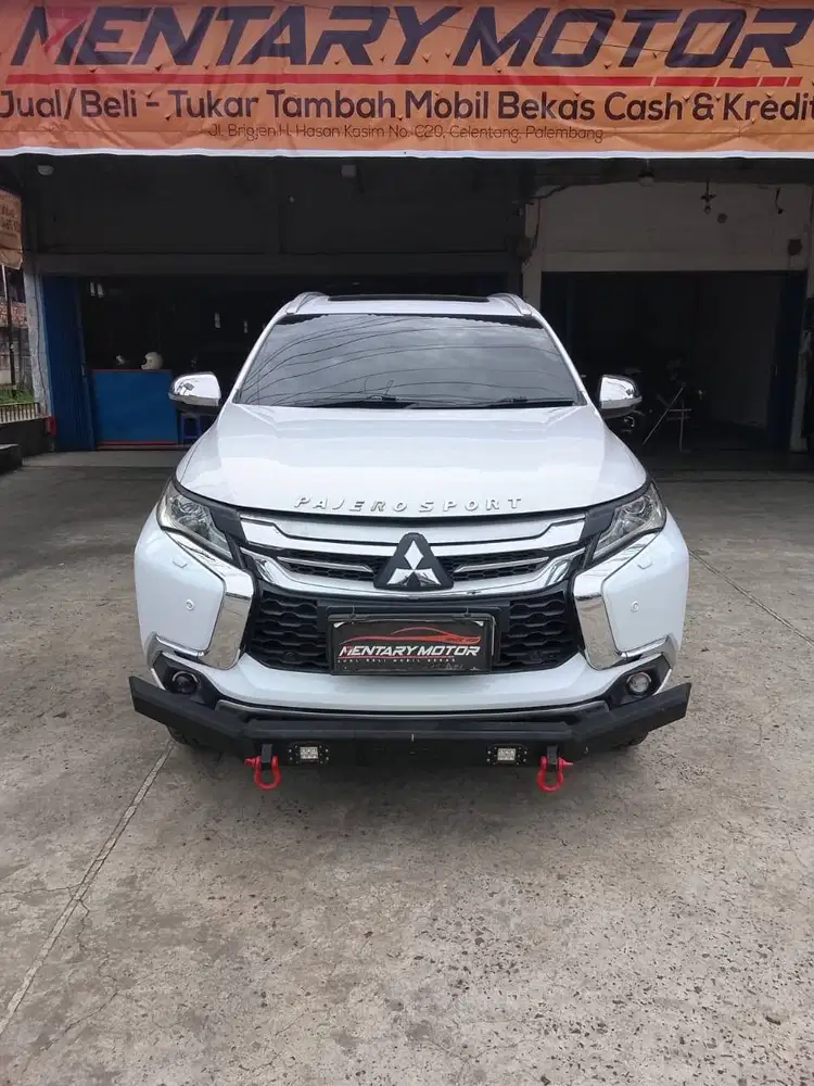 Mitsubishi Pajero Sport Dakar 4x2 Automatic 2018 Putih Metalik Terawat