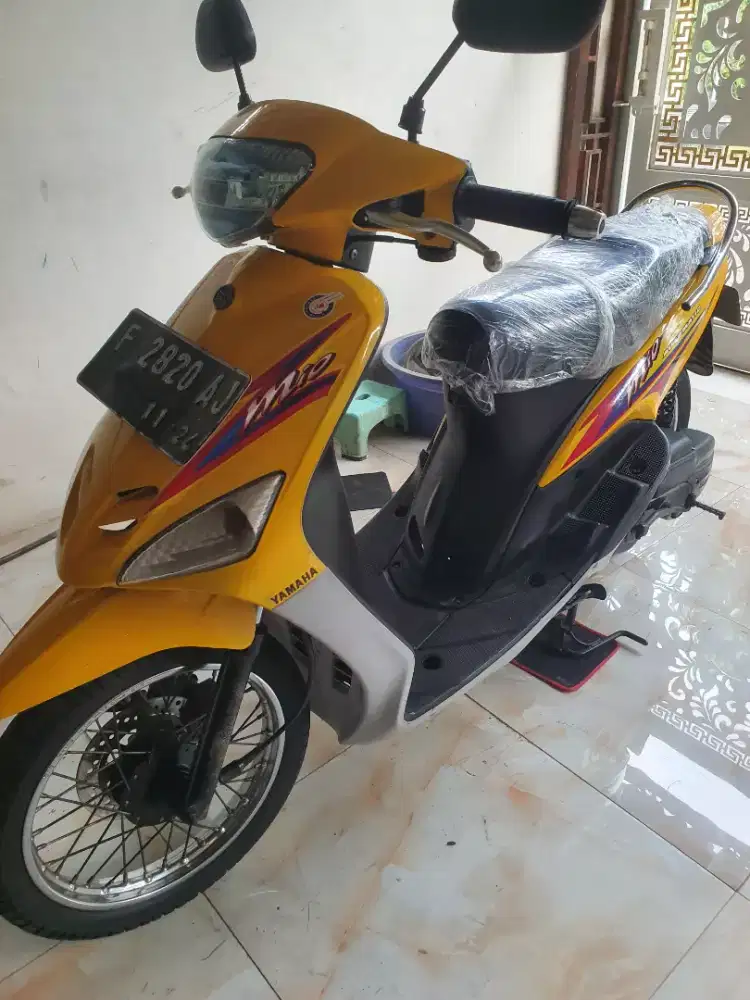 Mio sporty kuning