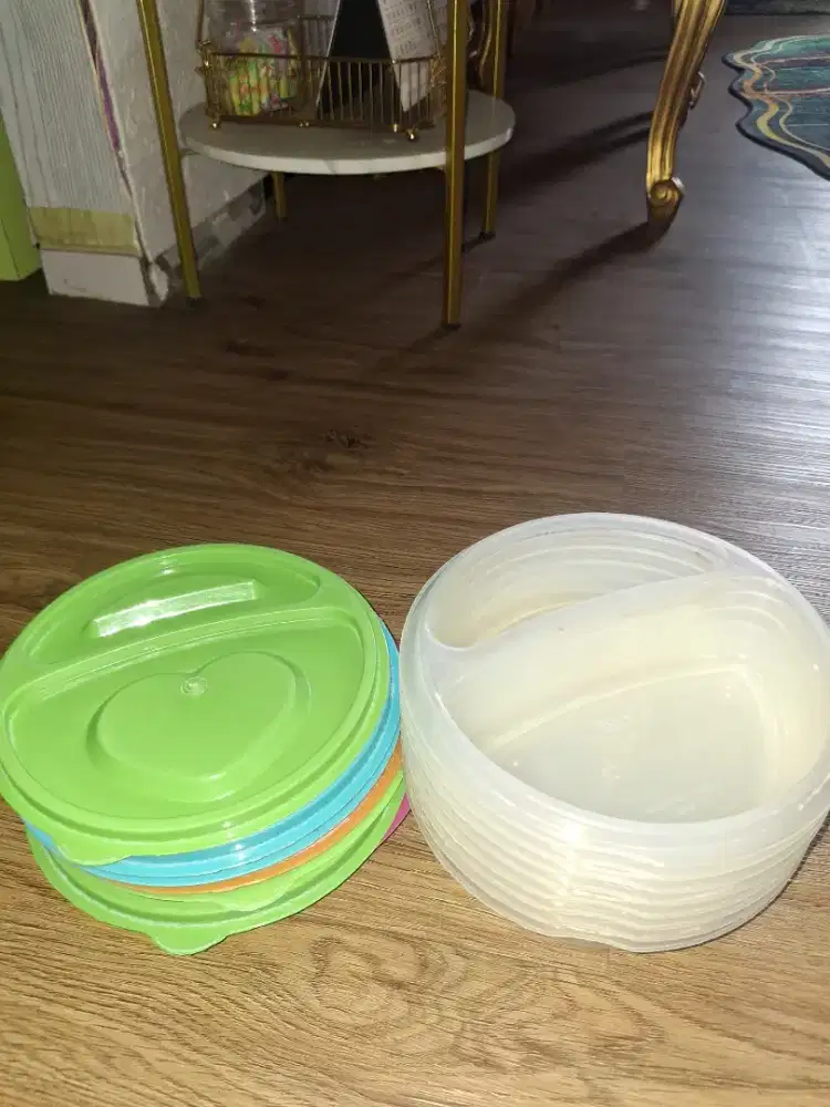 Box makan bekas catering