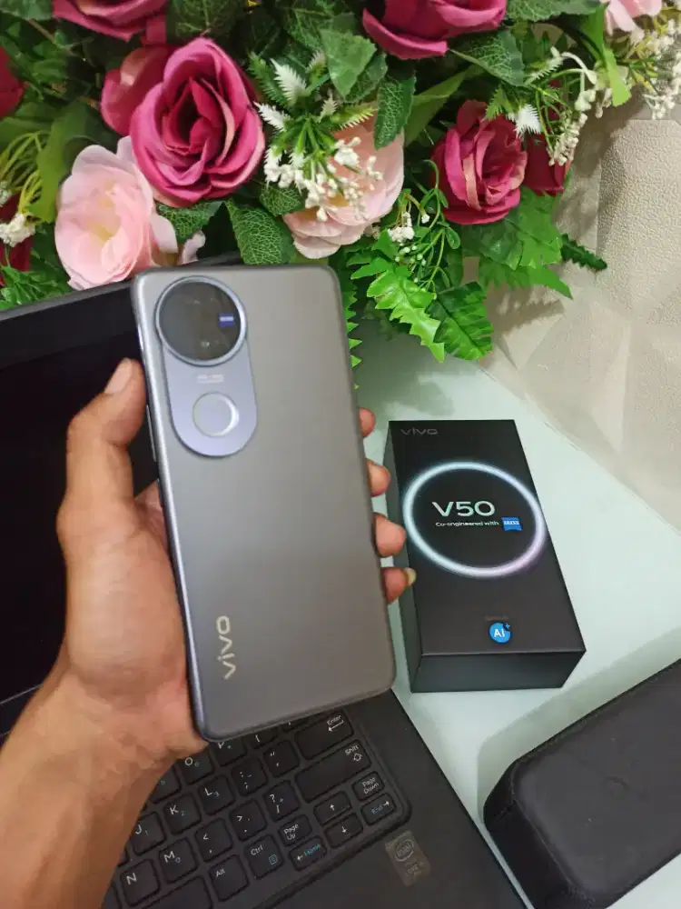 Vivo V50 12/256Gb Fullset Likenew
