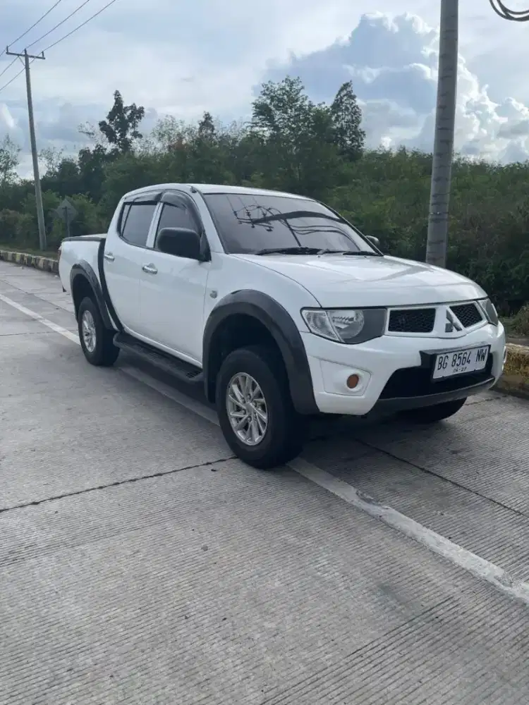 TRITON GLS DC 4X4 2011