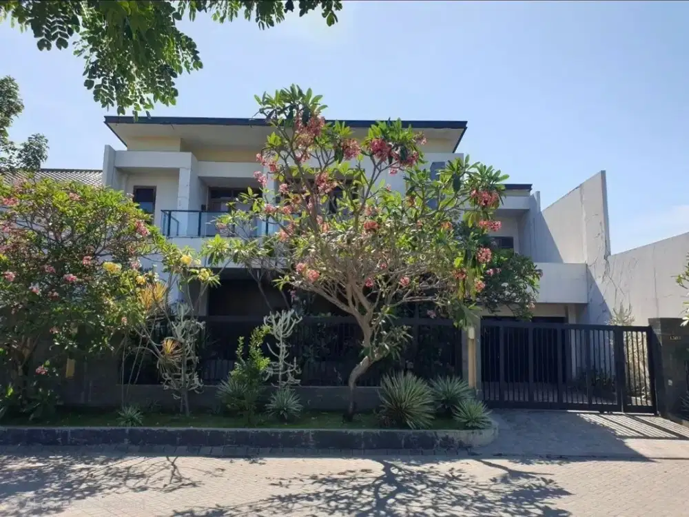 Rumah Pakuwon City MINIMALIS STRATEGIS DEKAT GRAND ISLAND FURNISH