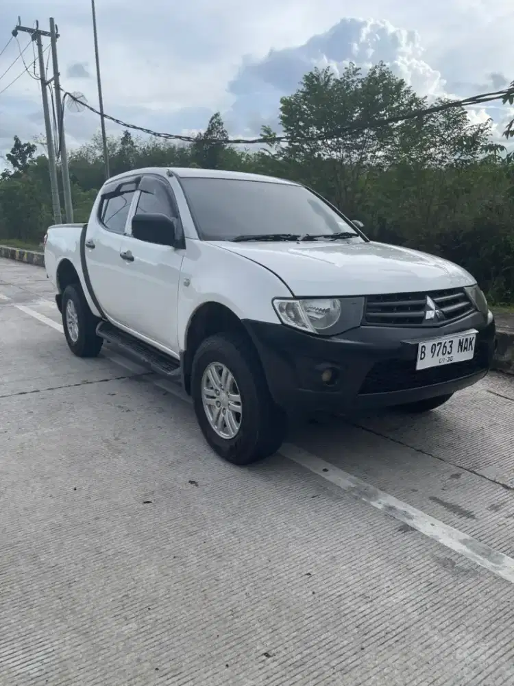 STRADA TRITON GLX DC 4X4 2014