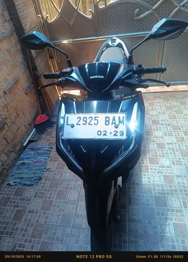 Vario 125 km 6rb masih bagus