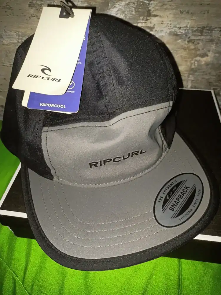Topi Ripcurl kondisi baru